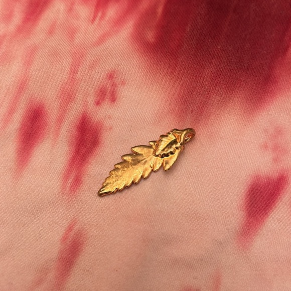 Copper - rose gold heavy plated real leaf. - Picture 3 of 3